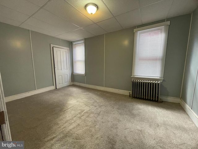 809 W NORWEGIAN ST, Pottsville, PA 17901