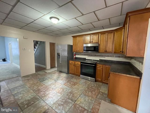 809 W NORWEGIAN ST, Pottsville, PA 17901