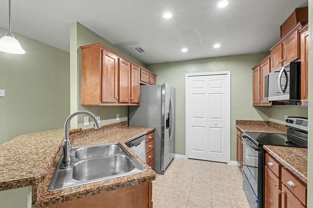 15705 NW 136 TERRACE, Alachua, FL 32615