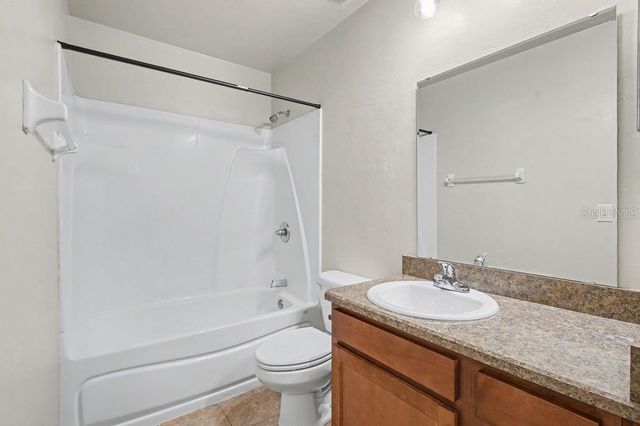 15705 NW 136 TERRACE, Alachua, FL 32615