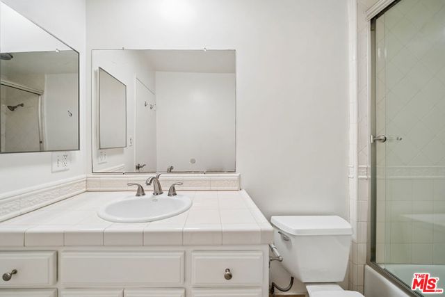 131 N Orlando Avenue 204, Los Angeles, CA 90048