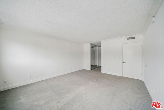 131 N Orlando Avenue 204, Los Angeles, CA 90048