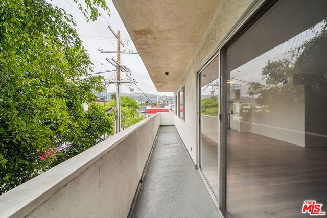 131 N Orlando Avenue 204, Los Angeles, CA 90048