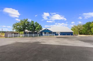 989 Old McDade RD, Elgin, TX 78621