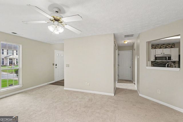 8550 Lakemeadow Drive, Union City, GA 30291