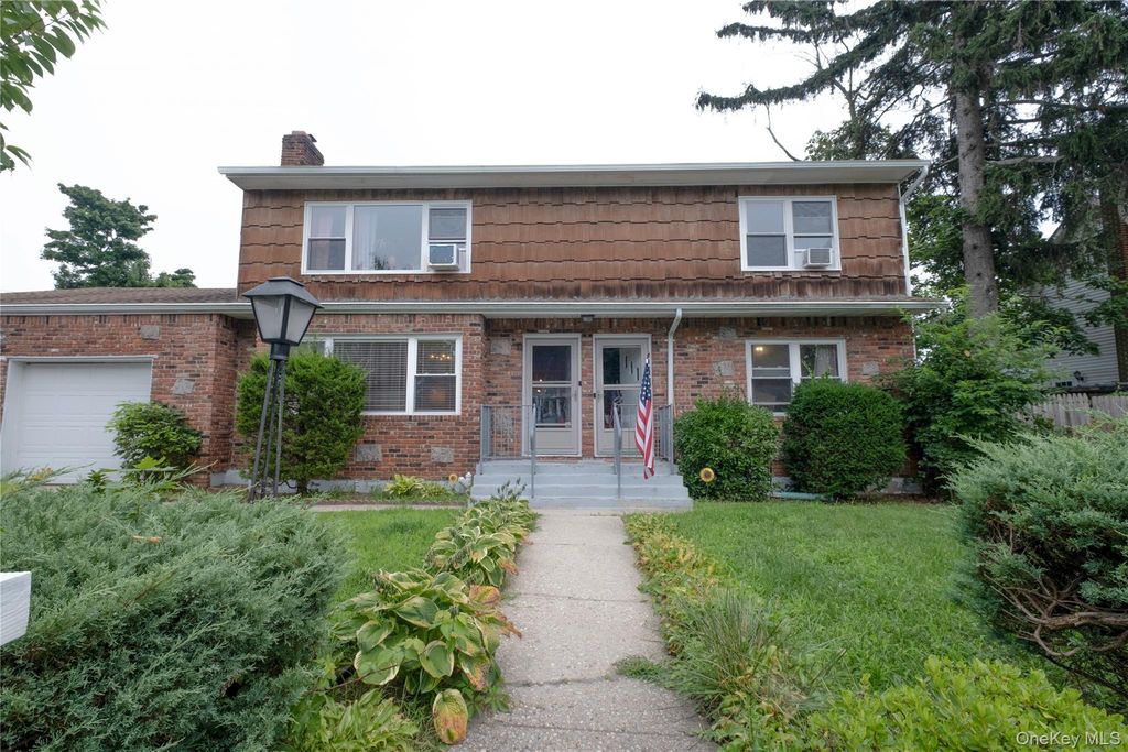 59 Lake Shore Drive, Ronkonkoma, NY 11779 — exterior