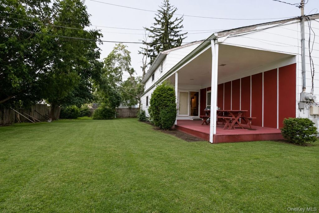 59 Lake Shore Drive, Ronkonkoma, NY 11779 — photo 2