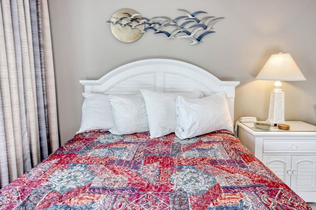 415 Ocean Creek Dr Apt 2211, Myrtle Beach, SC 29572