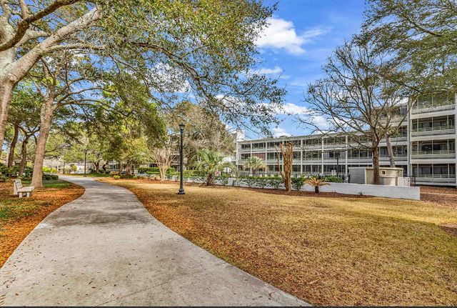 415 Ocean Creek Dr Apt 2211, Myrtle Beach, SC 29572