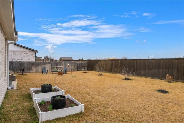 1927 Cottonwood Terrace Court, College Station, TX 77845