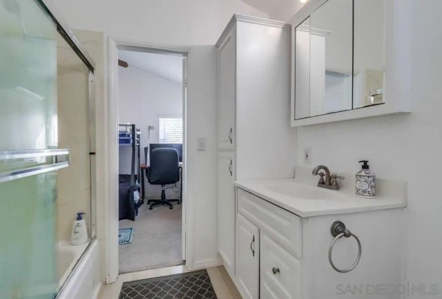 15808 Thomas Paine, Ramona, CA 92065