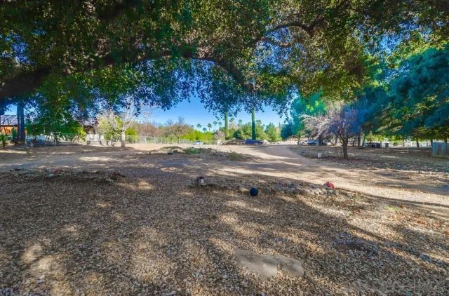 15808 Thomas Paine, Ramona, CA 92065