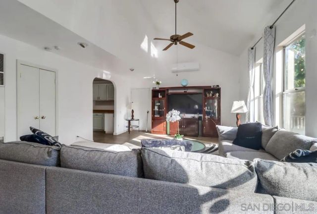 15808 Thomas Paine, Ramona, CA 92065