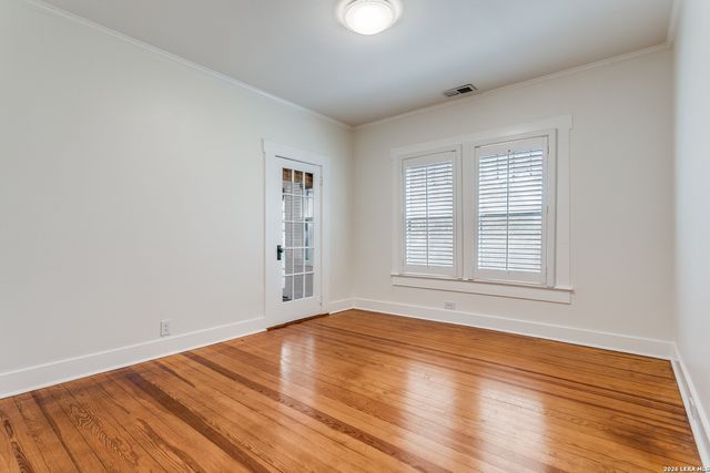 112 Eaton, San Antonio, TX 78209