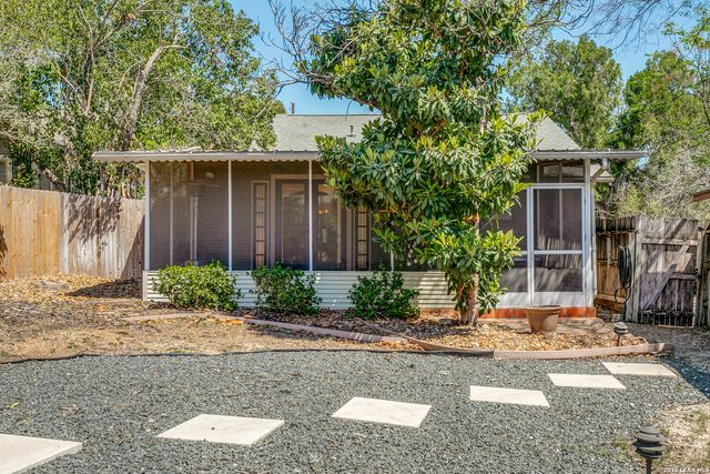 112 Eaton, San Antonio, TX 78209