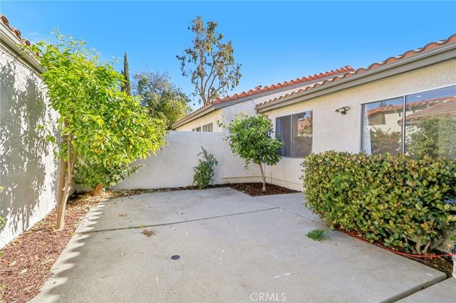 19535 Rinaldi Street 44, Porter Ranch, CA 91326