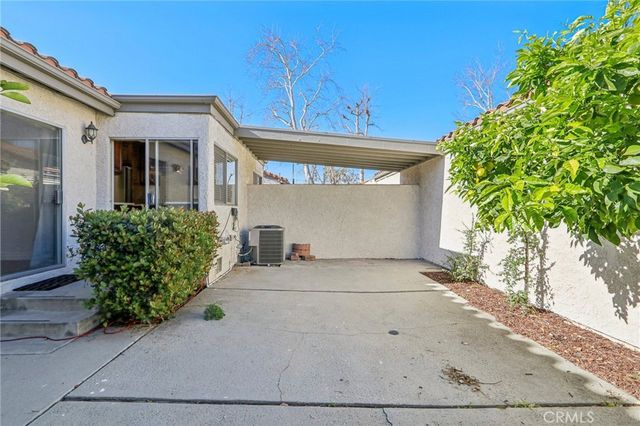 19535 Rinaldi Street 44, Porter Ranch, CA 91326