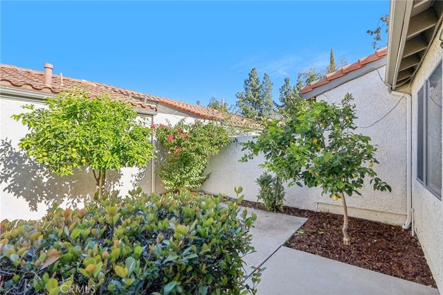 19535 Rinaldi Street 44, Porter Ranch, CA 91326