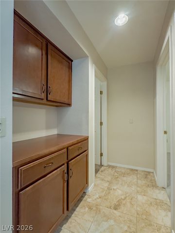 9208 Cactus Wood Drive, Las Vegas, NV 89134
