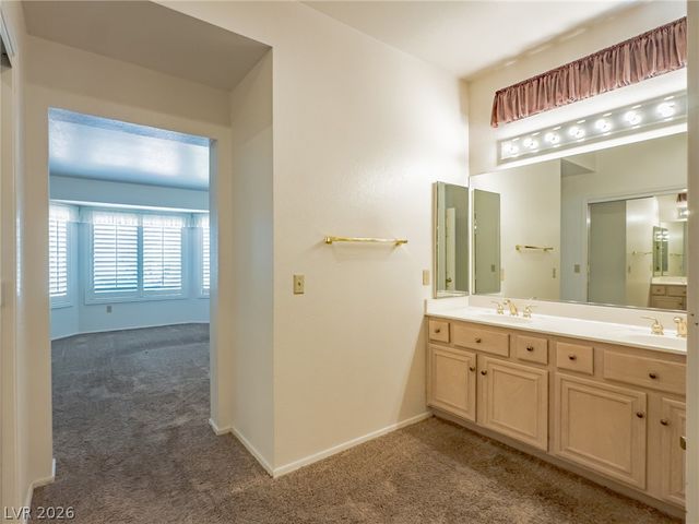 9208 Cactus Wood Drive, Las Vegas, NV 89134