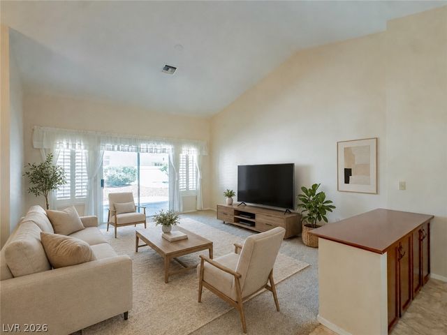 9208 Cactus Wood Drive, Las Vegas, NV 89134