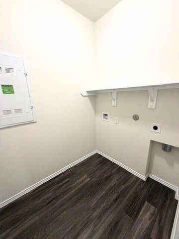 2210 Timberland Country Court, Conroe, TX 77304