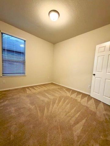 2210 Timberland Country Court, Conroe, TX 77304