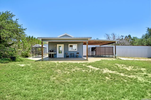 576 Aspen, Fischer, TX 78623