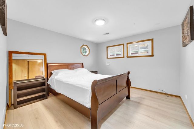 7408 W Argyle Street, Harwood Heights, IL 60706