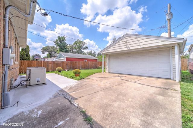7408 W Argyle Street, Harwood Heights, IL 60706