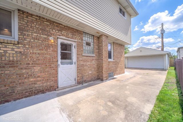 7408 W Argyle Street, Harwood Heights, IL 60706