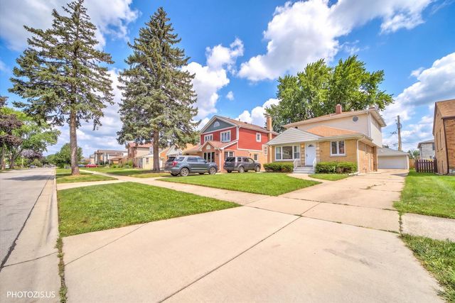 7408 W Argyle Street, Harwood Heights, IL 60706