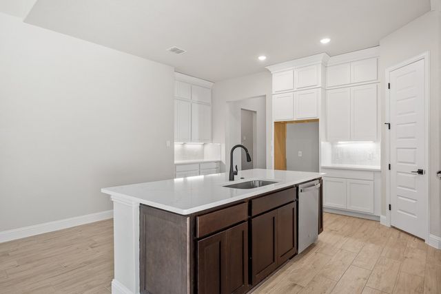 3307 Shelton Dr, Kerrville, TX 78028
