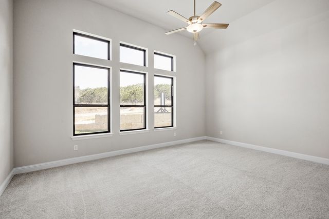 3307 Shelton Dr, Kerrville, TX 78028