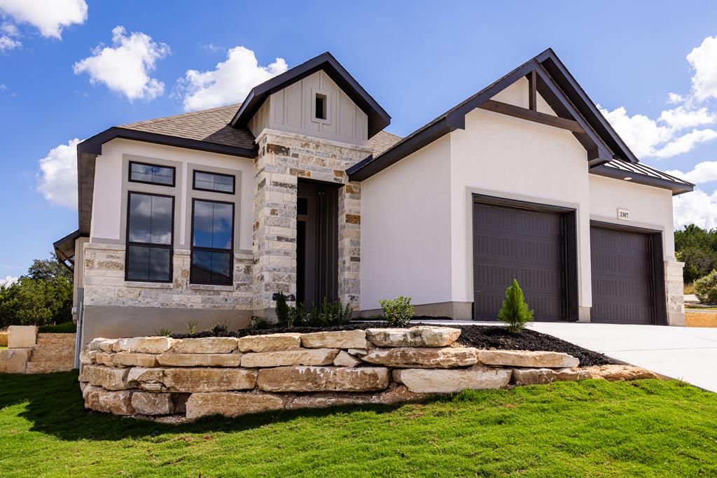 3307 Shelton Dr, Kerrville, TX 78028
