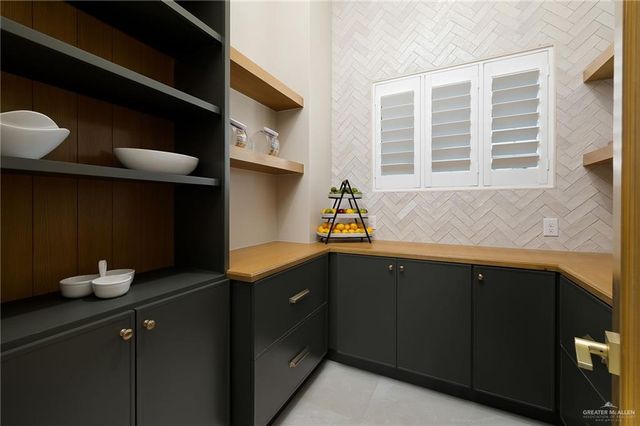 2905 Wesleyan Avenue, Mcallen, TX 78504