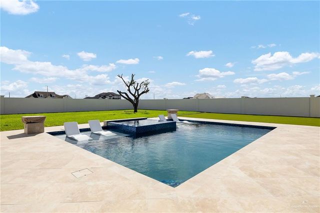 2905 Wesleyan Avenue, Mcallen, TX 78504