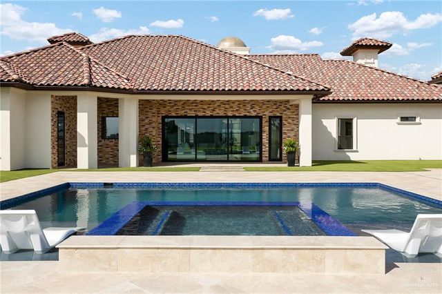 2905 Wesleyan Avenue, Mcallen, TX 78504