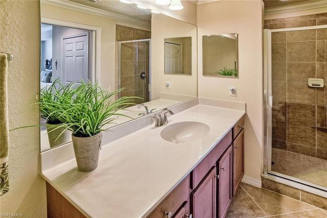 9719 Acqua CT 228, Naples, FL 34113