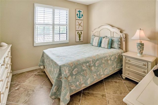 9719 Acqua CT 228, Naples, FL 34113