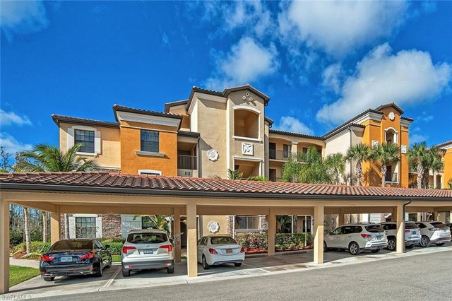 9719 Acqua CT 228, Naples, FL 34113