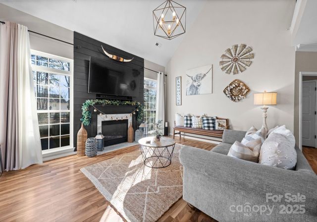 7554 Sedgebrook Drive W, Stanley, NC 28164