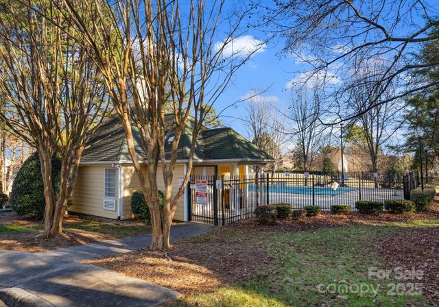 7554 Sedgebrook Drive W, Stanley, NC 28164