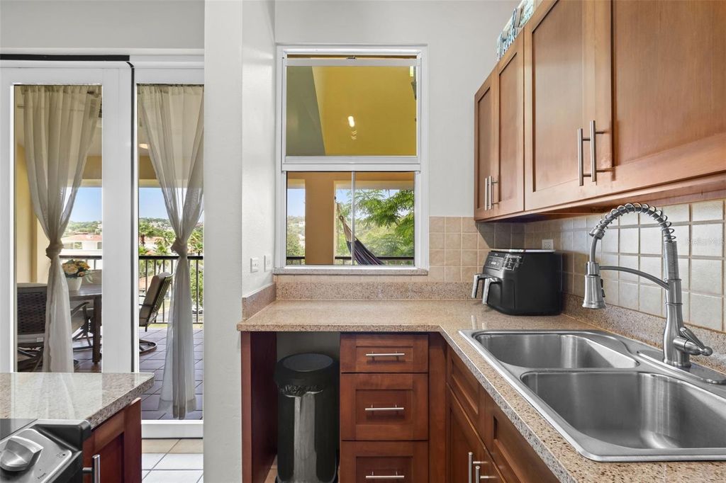 Image 7 of property listing at 180 PALMAS DRIVE 52-03, Humacao, PR 00791