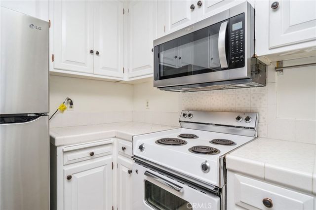663 S Indian Hill Boulevard C, Claremont, CA 91711