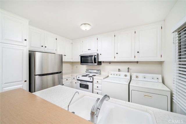 663 S Indian Hill Boulevard C, Claremont, CA 91711