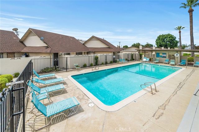 663 S Indian Hill Boulevard C, Claremont, CA 91711