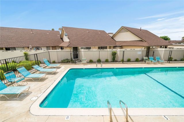 663 S Indian Hill Boulevard C, Claremont, CA 91711