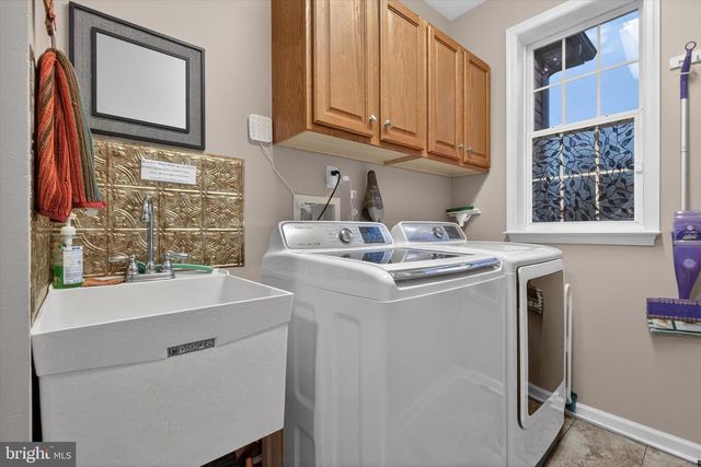 16 FOXWOOD BLVD, Mechanicsburg, PA 17050