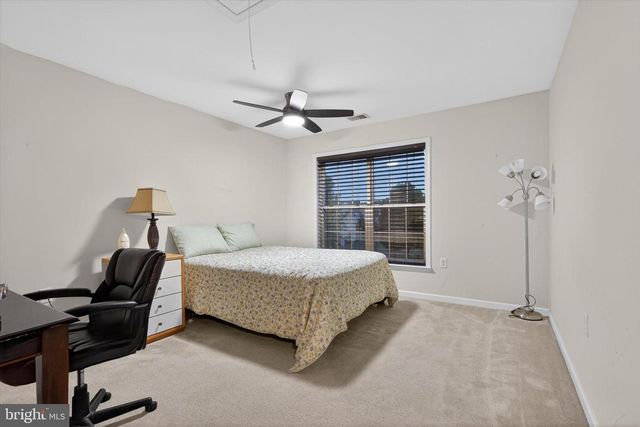 16 FOXWOOD BLVD, Mechanicsburg, PA 17050